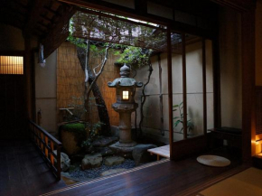 Гостиница Guesthouse Itoya Kyoto  Киото